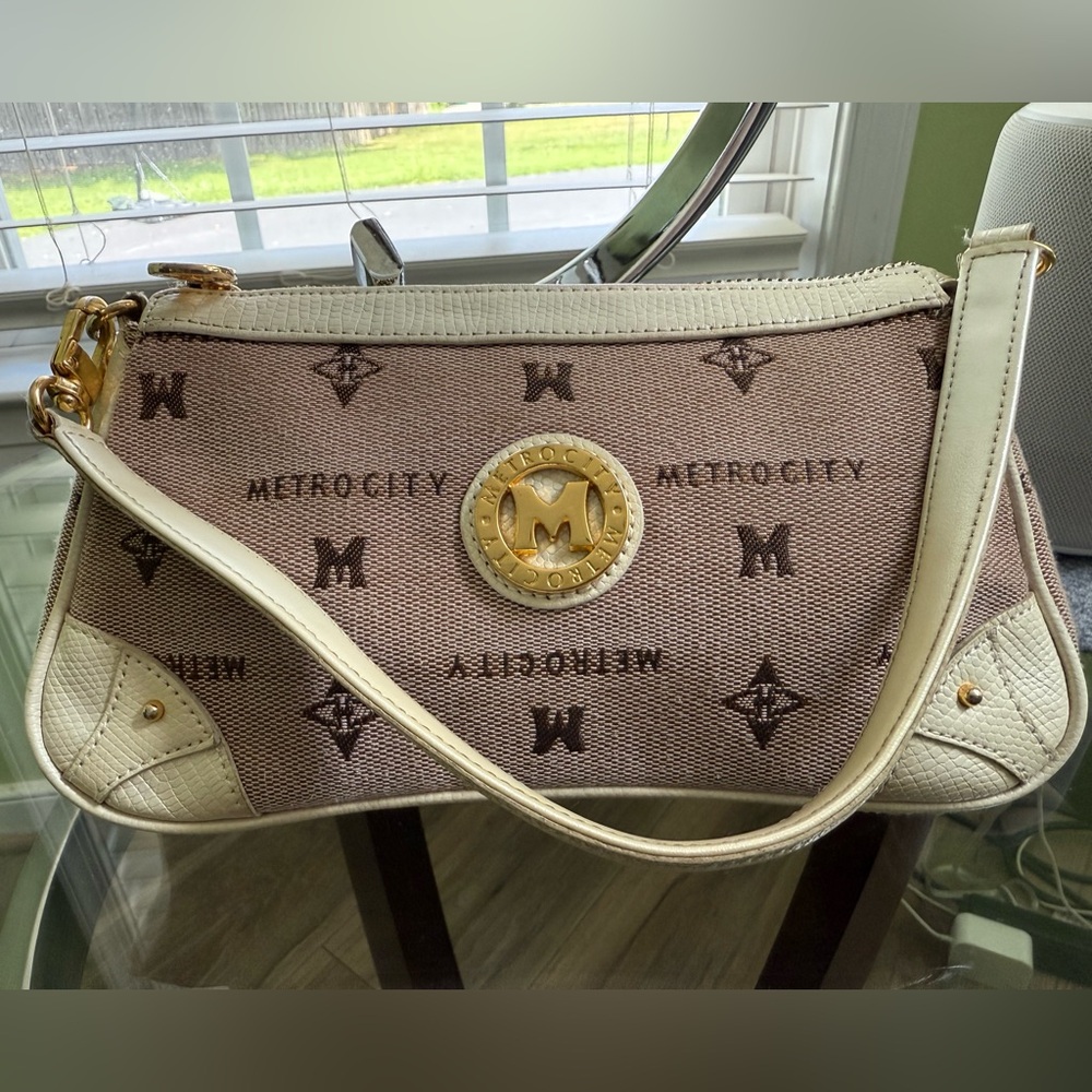 Metrocity Shoudler Bag